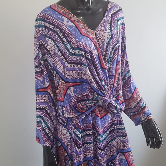 Beautiful & Stretchy Avenue Dress Top Size 26/28 (H) - Picture 2 of 4